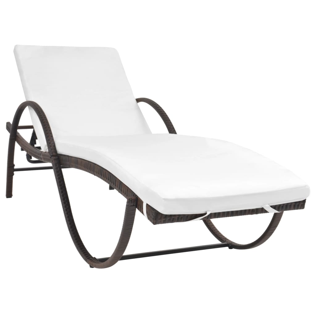 Chaise longue avec coussin en polyrotin