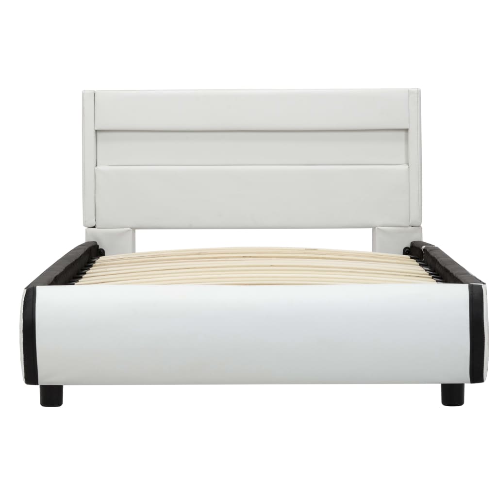 Bedframe met LED kunstleer zwart 140x200 cm