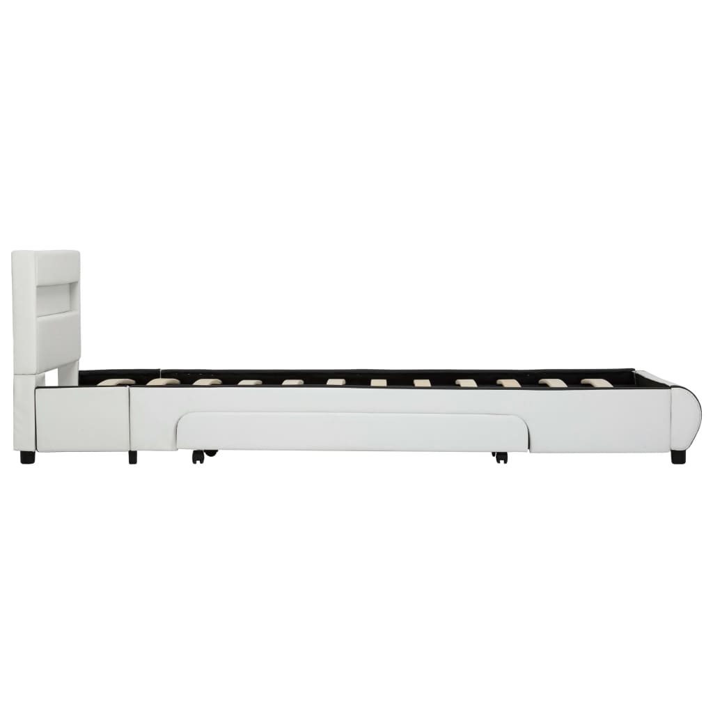 Bedframe met LED kunstleer zwart 140x200 cm