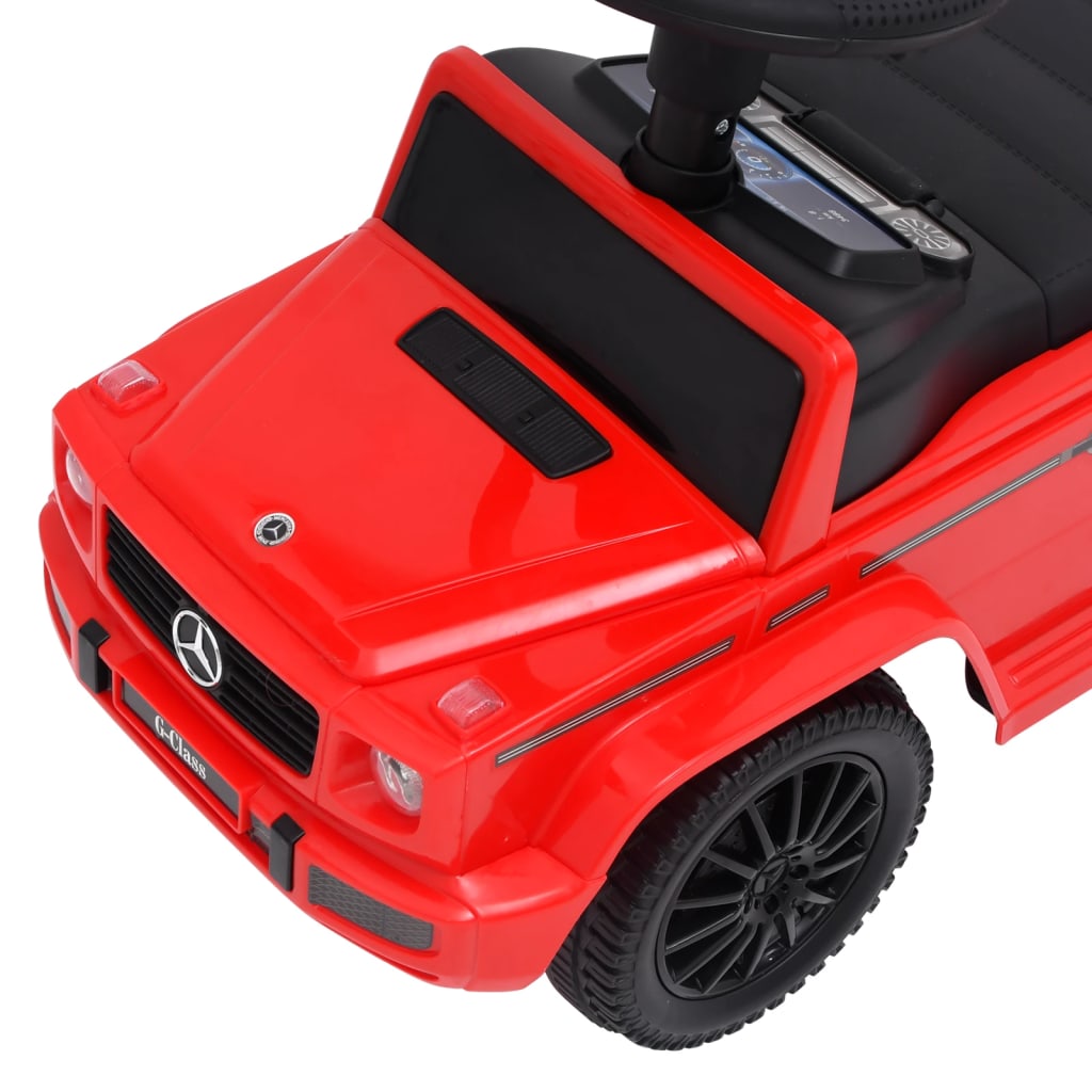 Voiture de course Mercedes Benz G63 rouge