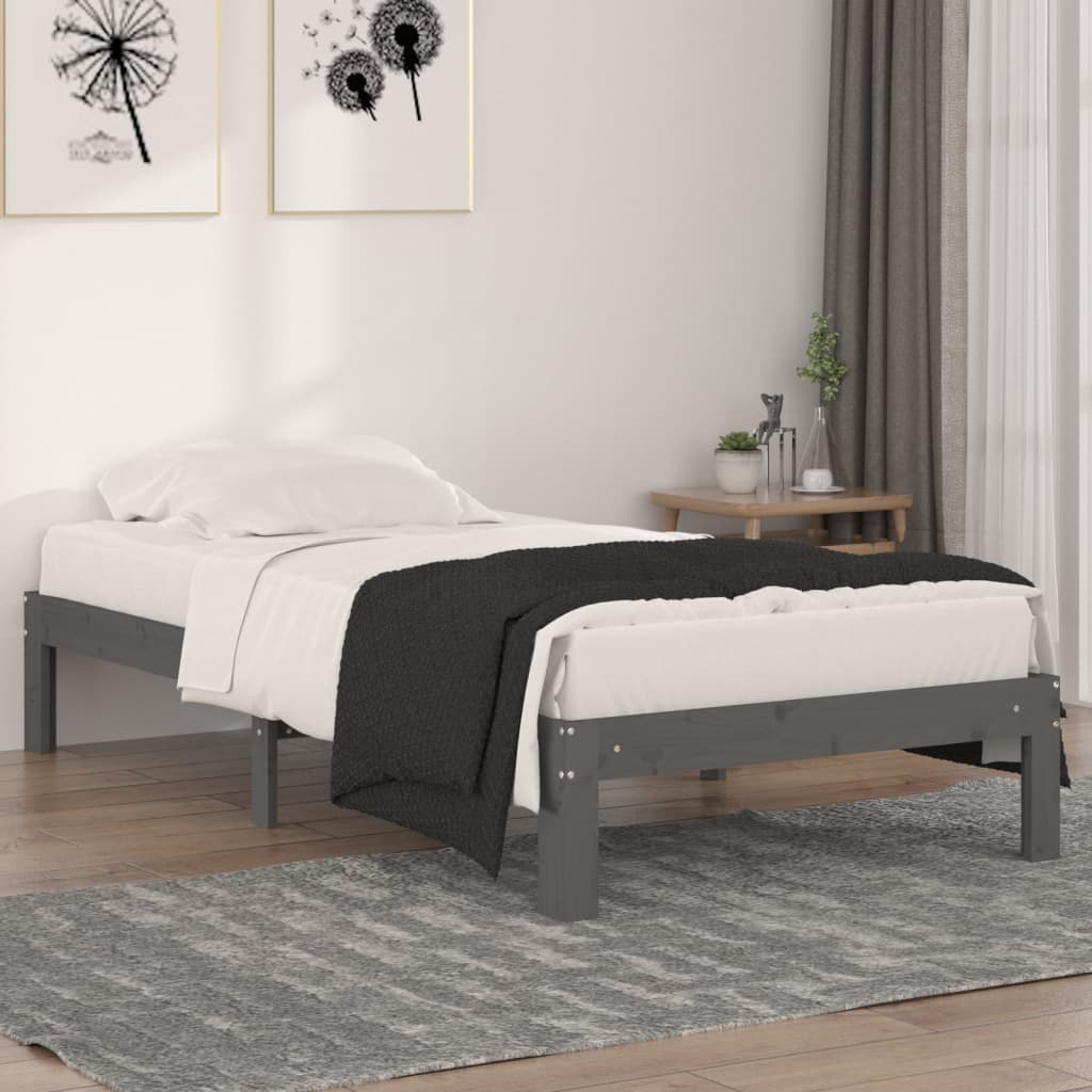 Bedframe massief hout 135x190 cm