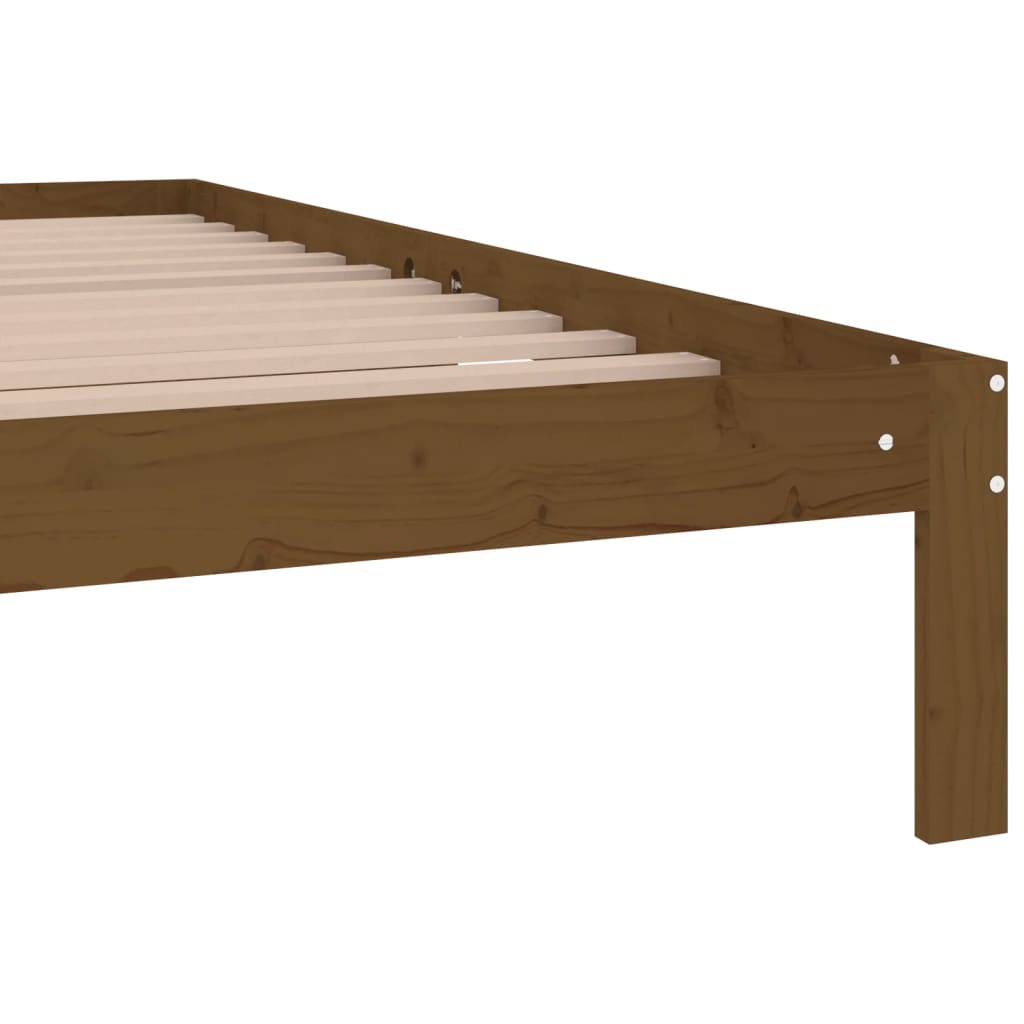 Bedframe massief hout 135x190 cm