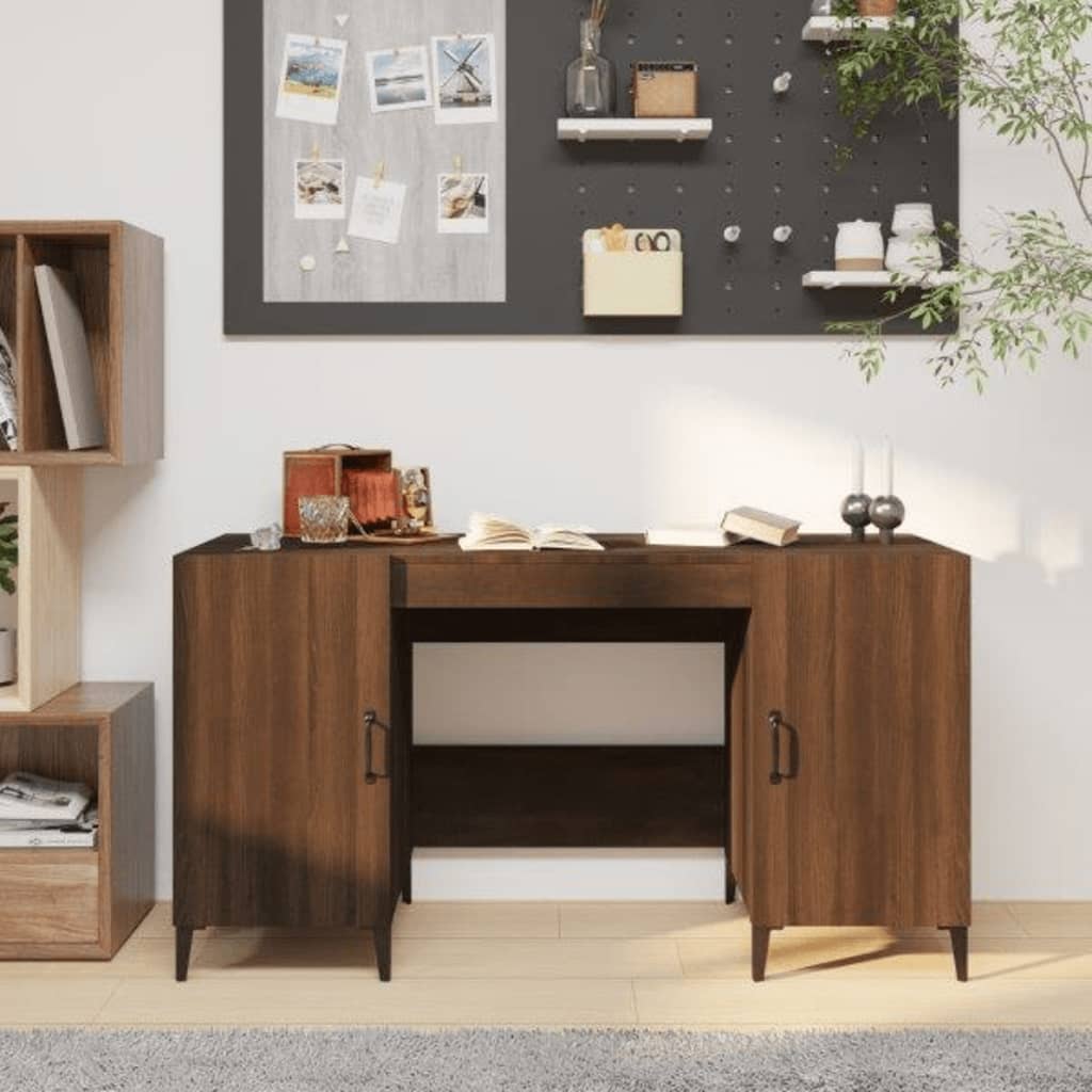 Bureau 140x50x75 cm bewerkt hout